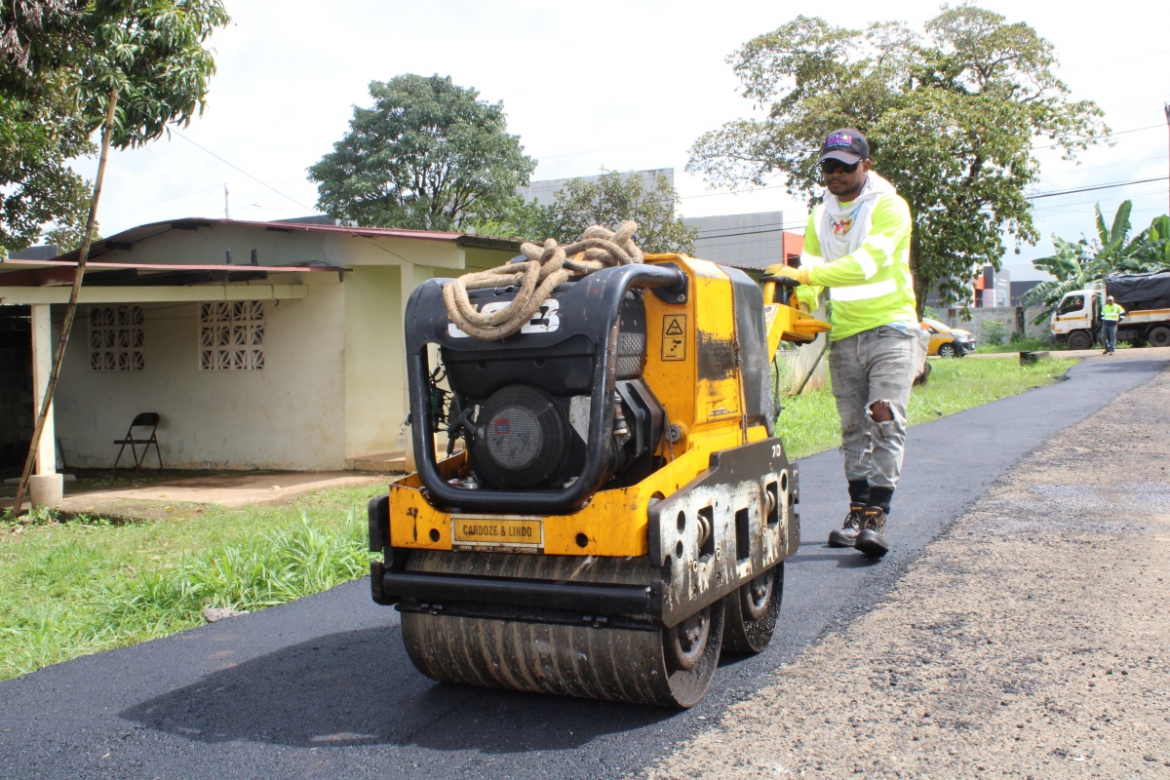 MOP rehabilita calles en La 24 de Diciembre, Pacora, San Martín y las Garzas